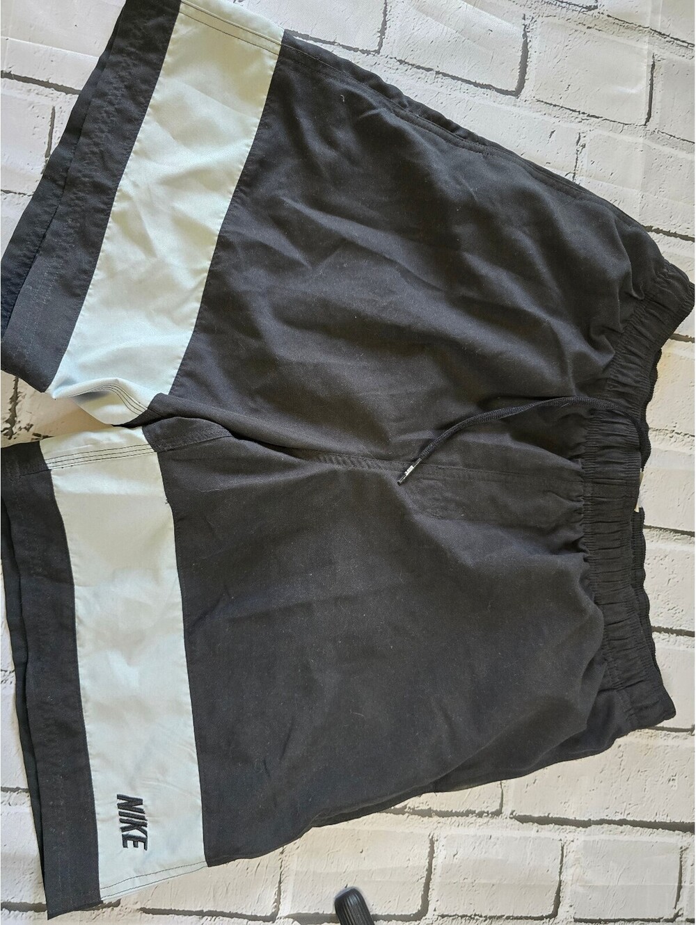 Nike Swim Men’s Large Board Shorts Black Gray Colorblock 7” Inseam